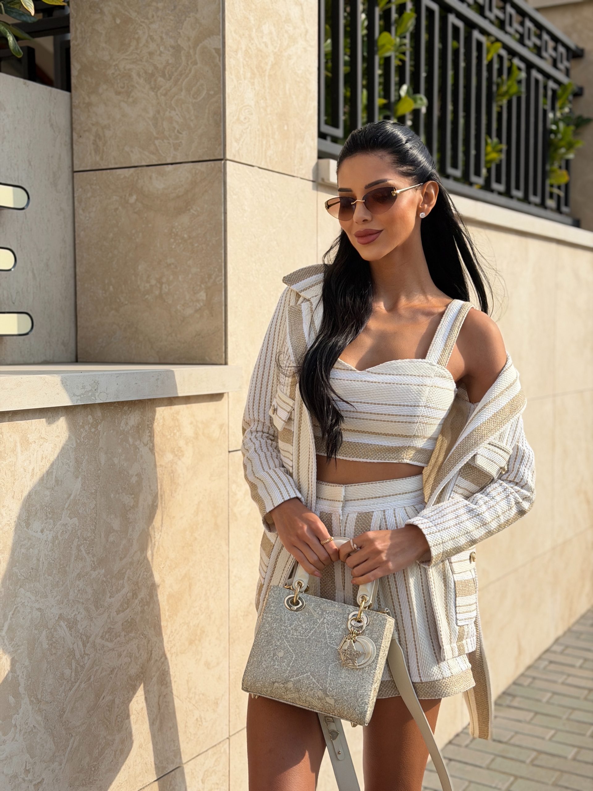 Бюстие “White and Gold“